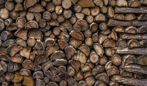 Using a log splitter