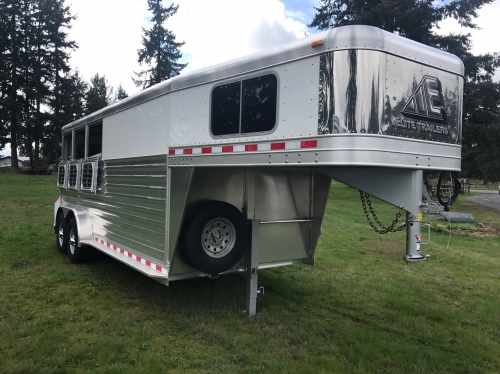 2019 Elite Mustang 3 Horse Trailer