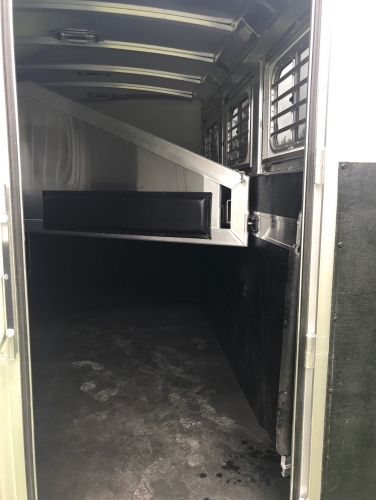 2019 Elite Mustang 3 Horse Trailer