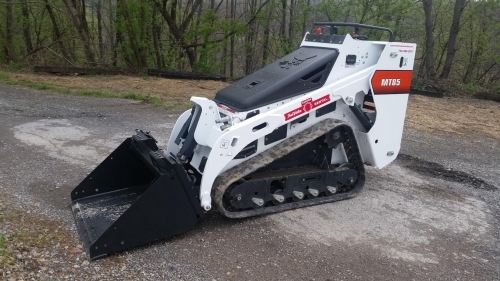 Bobact Mini Loader MT85