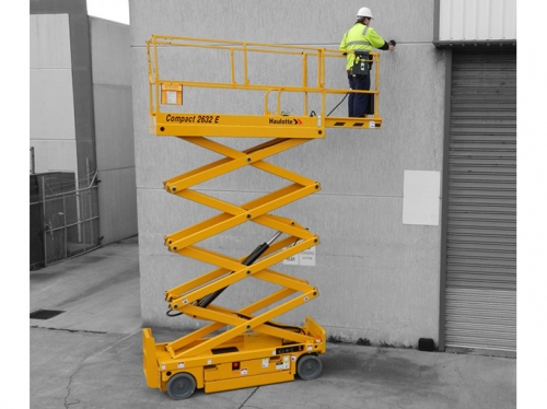 26' Self Propelled Scissor Lift (SPRING '19)